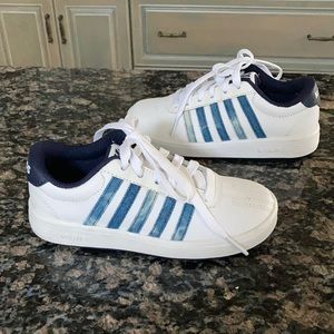 K-SWISS BOY'S CLASSIC PRO SNEAKER NWOT SIZE 12